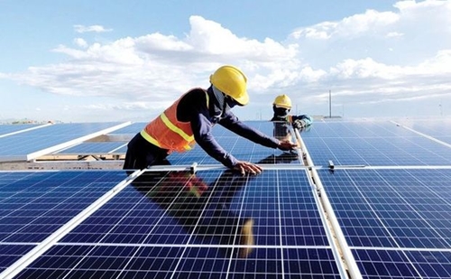 Việt Nam chiếm 69% sản lượng điện mặt trời, gió của ASEAN